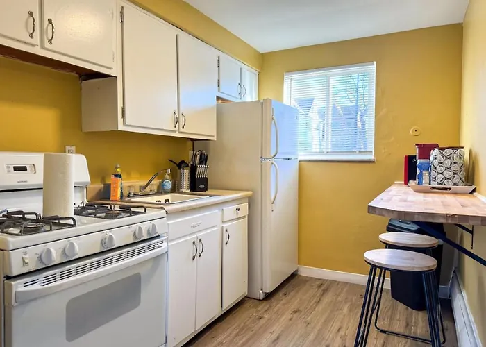 Holiday home 8 Large With 12 Bedrooms And Parking And Wifi *
